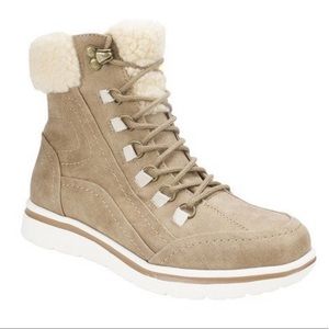 Cliffs by White Mountain Hamblin Boot 8.5 Natural